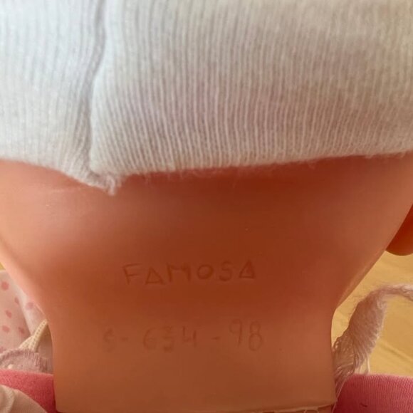 VINTAGE RARE Baby Famosa 1998 Battery Operated Walking Toy Doll - Picture 3 of 4